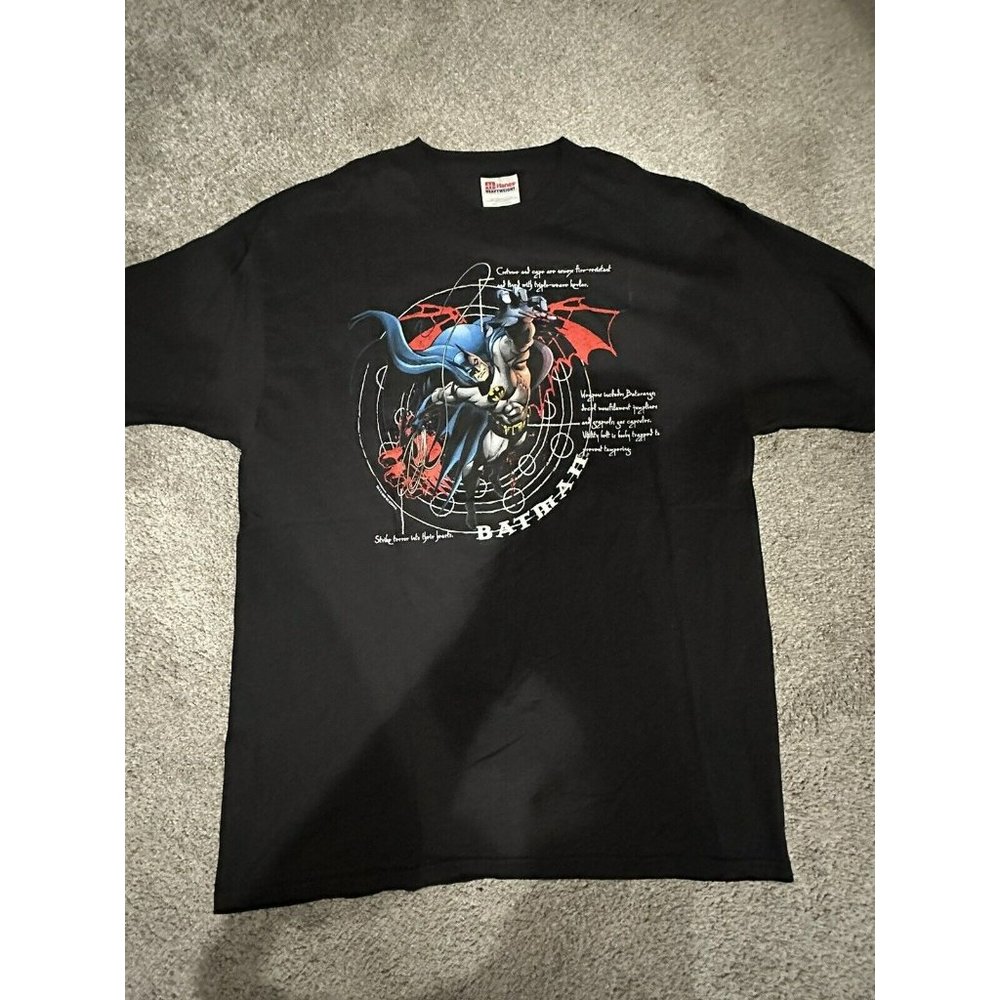 Vintage Y2K Batman T-Shirt Mens L Short Sleeve DC Comics graffiti